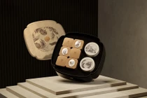 Bánh trung thu cao cấp đổ bộ thị trường