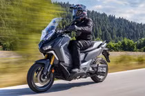 SYM ADXTG 400 2025 chính thức ra mắt, giá hơn 180 triệu đồng