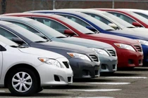 Lệnh cấm động cơ đốt trong từ 2035 gây chia rẽ giới sản xuất ôtô