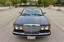 Ngắm chiếc Mercedes-Benz 300 CD 1985 hơn 40 tuổi cho đại gia sưu tầm