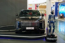 Truyền thông Mỹ nói gì về Lạc Hồng 900 LX bọc thép chống đạn?