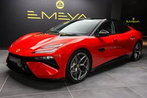 Lotus Emeya chạy điện sắp về Việt Nam để "đấu" Porsche Taycan có gì hay?