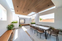 Nhà hướng Tây mát mẻ quanh năm nhờ thiết kế đặc biệt