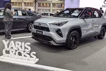 Toyota Yaris Cross HEV NightShade tiết kiệm xăng "bằng xương, bằng thịt"