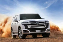 Toyota Land Cruiser 300 HEV sắp mở bán tại Đông Nam Á