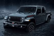 Ra mắt Jeep Gladiator Shadow Ops - bán tải địa hình phong cách quân đội