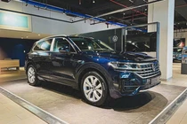 Volkswagen Touareg tại Việt Nam "đại hạ giá" lên đến 330 triệu đồng