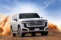 Toyota Land Cruiser 300 HEV sắp mở bán tại Đông Nam Á
