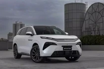 BYD Sealion 8 2026 ra mắt, chạy được 370 km chỉ sau 5 phút sạc