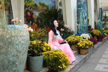 Biệt thự 1.000m2 rực rỡ sắc xuân của Hoa hậu Giáng My