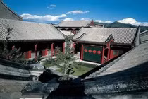 Khám phá căn tứ hợp viện 300 tỷ của Châu Tấn tại Bắc Kinh