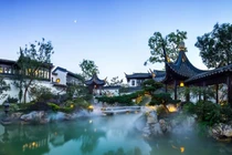 Cận cảnh biệt phủ hơn 4.000 tỷ như bước ra từ cổ tích