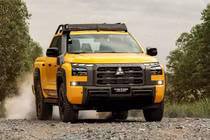 Ra mắt Mitsubishi Triton Savana 2026 - bán tải off-road màu sơn độc quyền