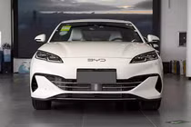 BYD Seal 06 DM-i 2026 tiết kiệm xăng giá rẻ ra mắt, chỉ từ 358 triệu đồng