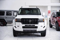Toyota Land Cruiser Prado 2025 đang được giảm giá 50-80 triệu đồng