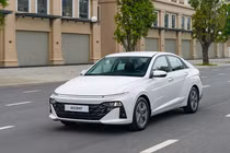 Từ xe máy lên ôtô - Hyundai Accent là lựa chọn hợp lý khi mua xe lần đầu