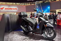 Honda SH 2026 vừa trình làng tại EICMA, "xịn sò" hơn bản Nhật