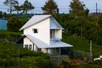 Báo Mỹ "nức nở" khen ngôi nhà trên đồi sở hữu tầm nhìn vạn người mê