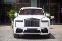 Rolls-Royce Cullinan Black Badge 2025 rao bán lỗ bạc tỷ sau 800km