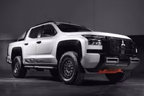 Ra mắt Mitsubishi Triton Raider 2026 hầm hố hơn, "đối thủ" Ford Ranger Tremor