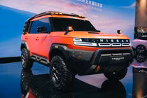 Ra mắt Nissan Terrano PHEV - SUV việt dã "đối thủ" Toyota Land Cruiser