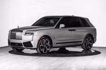 Ngắm Rolls-Royce Cullinan sang chảnh chống đạn súng trường và lựu đạn