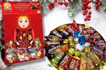 Bánh kẹo ngoại tràn lan chợ mạng dịp Tết