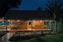 Nhà gỗ đậm chất miền Tây xưa của Huỳnh Anh Tuấn