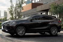 Toyota Harrier 2025 ra mắt, thêm bản Nightshade thể thao