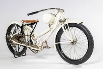 Chi tiết Williams Clady - xe môtô cổ siêu độc, siêu hiếm