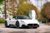 "Soi" Maserati MC20 bán 3 năm giá 19 tỷ đồng không ai mua