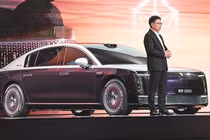 Huawei chính thức ra mắt sedan hạng sang mới Maextro S800