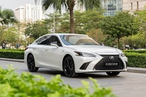 Lexus ES được giảm giá niêm yết đến 260 triệu tại Việt Nam
