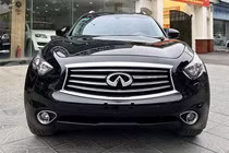 Infiniti QX70 - SUV chạy 10 năm, rao bán gần 1 tỷ ở Việt Nam