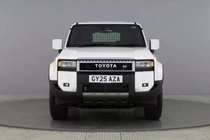 Toyota Land Cruiser Prado phiên bản xe van cốp sau 2.000 lít