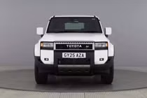 Toyota Land Cruiser Prado phiên bản xe van cốp sau 2.000 lít