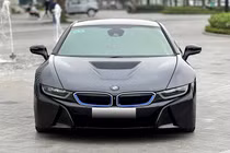 BMW i8 chỉ với 2 tỷ đồng, món hời hay sự lo lắng về pin?