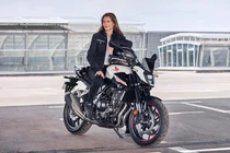 Honda Hornet 500 2025 ra mắt, uy lực và trang bị vượt trội