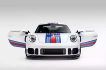 Chiếc Porsche RR1 đặc biệt này có thể tăng tốc từ 0-97 km/h chỉ 2 giây