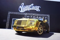 Rolls-Royce Dawn "bọc full vàng" sẽ có mặt ở Gumball 3000 2025