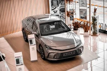 Toyota Việt Nam khẳng định, chưa tăng giá Camry và Fortuner nhập khẩu