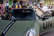 Xem chi tiết Porsche 911 Turbo S của ông Đặng Lê Nguyên Vũ