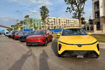 Cận cảnh VinFast Limo Green giá 749 triệu tại Việt Nam