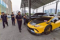 Hơn 50 siêu xe Ferrari, Lamborghini của đại gia Malaysia bị tịch thu