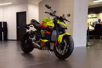 Ducati Streetfighter V4 Lamborghini mới chạy 8km chỉ 1,4 tỷ đồng
