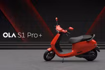 Cận cảnh Ola S1 Pro Sport - xe máy điện có ADAS "xịn sò" như ôtô