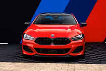 Cận cảnh BMW M850i Edition M Heritage 2026 từ 130.400 USD