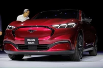 Ford Mustang Mach-E chạy điện ra mắt Việt Nam, giá bán 2,599 tỷ đồng