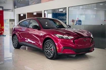 Lỗi hệ thống chiếu sáng, 434 xe điện Ford Mustang Mach-E bị triệu hồi