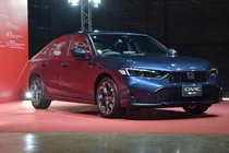 Xem chi tiết Honda Civic e:HEV 2026 "giá mềm" chỉ từ 790 triệu đồng